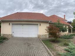 #127958; Довгострокова оренда будинку з басейном у Совіньйоні | Біля моря #127807;.