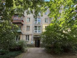 1кімн. Пл. Космонавтів. Мартиросяна, Антонова.