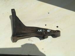 3311835070 кронштейн кпп коробки передач правый Toyota 2,5 D4D 2KDFTV