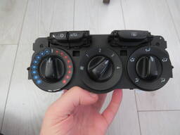 5W8240100 Панель управління клімат-контролем Opel Corsa D / AW01535