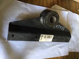 647476-WN Кронштейн подвески скатной доски Claas