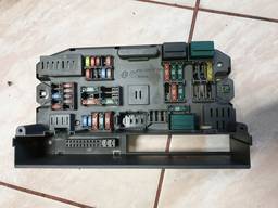 6976384 блок предохранителей BMW X6 E71, E70.