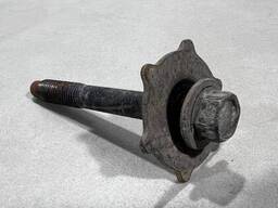 8V4Z5D035A - Болт подрамника на Ford Escape 3 поколение C520 [рестайлинг]