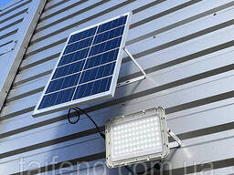 Прожектор с солнечной батареей светодиодный 60W аккумуляторный (LiFePO4, 10000mAh) 6V. ..