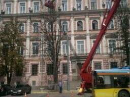 Аренда автовышки 22 метра в Киеве (АГП-22)