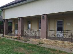 Аренда гостьового будинку