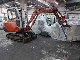 Аренда мини-экскаватора HITACHI EX22 гидромолот