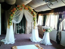 Выездная церемония, арка, дорожка, столик для росписи