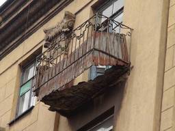 Аварийный Балкон в Аварийном Состоянии