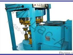 Автоматическая закаточная машина КЗК-14 для укупоривания зап