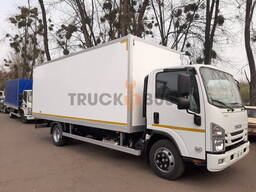 Вантажний автомобіль ISUZU NQR 90 з сендвіч-панельним фургоном