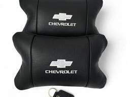 Автомобильные подушки Chevrolet из натуральной итальянской кожи + кожаный брелок в подарок