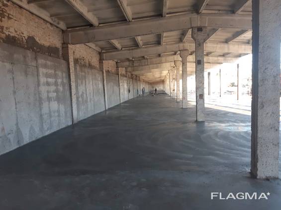 Монтаж бетонного пола с применением технологии «топпинг»