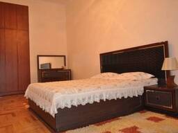 БЕЗ Комісії оренда 3х кімнатної квартири на Андріївському узвозі! Код об'єкта: 1130806