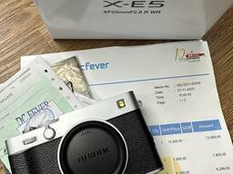 Бездзеркальна камера FUJIFILM X-E5 (срібляста)