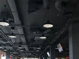 Безвоздушная Покраска потолка в чёрный цвет, фоновый потолок, лофт - фото 2