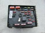 Блок предохранителей Volkswagen Passat B6 2005-2010 2.0 TDI - фото 3