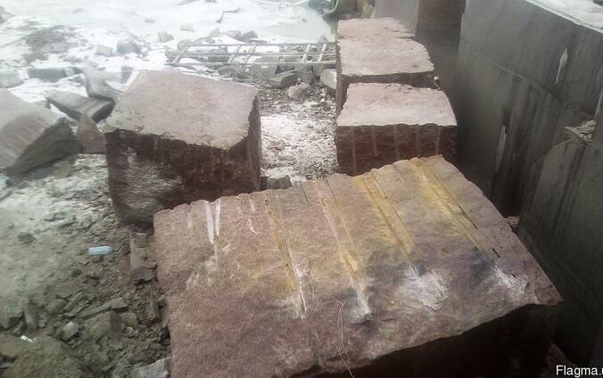 Блоки гранитные Новоданиловского месторождения
