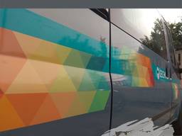 Брендирование витрин и авто