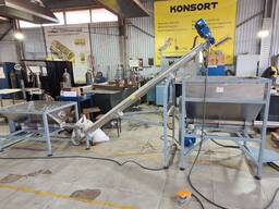 Бункер із шнеком для борошна