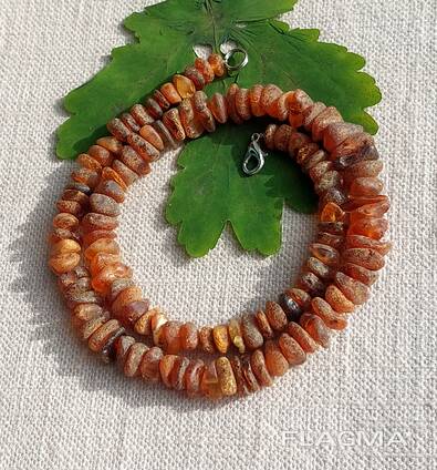 Буси із натурального лікувального бурштину темних відтінків крупніші, лечебный янтарь