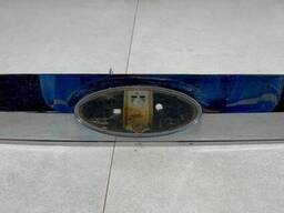 CJ5Z13508G - Накладка двери (крышки) багажника на Ford Escape 3 поколение C52