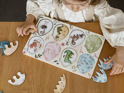 Деревянная игрушка сортер-пазл Just Kids Кто появляется из яйца