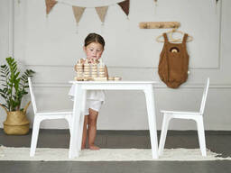 Детский столик и два стульчика Tatoy для детей 4-7 лет Белый