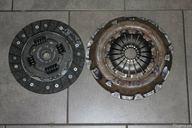 Диск сцепления 03G141025C Audi VW 1.9 TDI авторазборка б\у