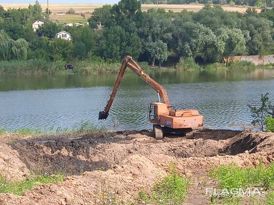 Дноуглубление, укрепление берега, копка водоемов.