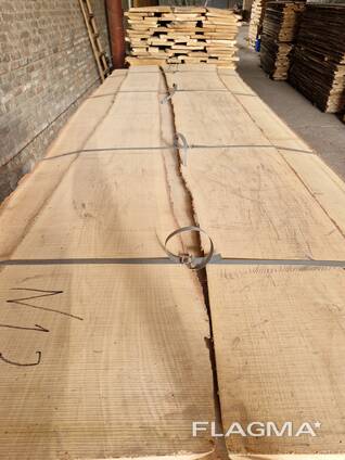 Дошку дубову необрізну 1-3сорт