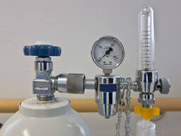 Доставка газової і кріогенної продукції замовнику в балонах, моноблоках, кріоциліндрах, кр