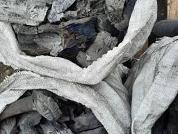 Деревне вугілля для мангалу