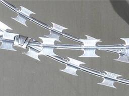 Дріт колючий Єгоза 400 мм, розтяжка 13.5 м. п.