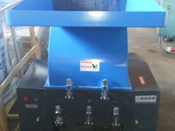 Дробилка для пластмасс LH-500