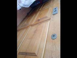 Двери деревянные