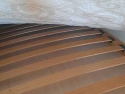 Двоярусне ліжко