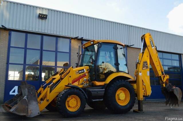 Экскаватор-погрузчик JCB 3CX