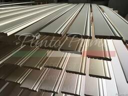 Евро-плинтус белый деревянный высокий