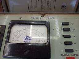 Ф4100 мегаомметр