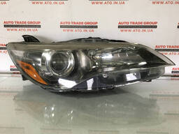 Фара передняя правая Toyota Camry v55 15-17 usa LE\XLE 81110-06860 галоген трещина. ..