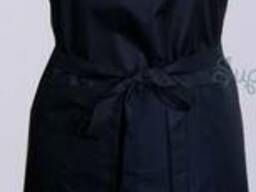 Простой фартук черного цвета, нанесение логотипа