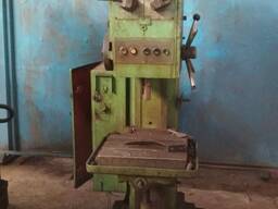 Вертикально-сверлильный станок 2Н135, 1988 г. в.