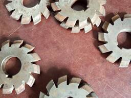 Фреза модульная дисковая M2.25 №7 20*