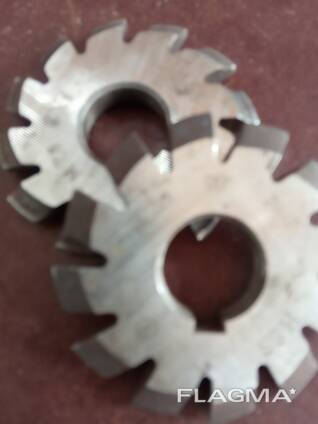 Фреза дисковая модульная М3.5 №4 20* Р6М5