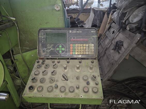 Фрезерный широкоуниверсальный станок 67К25ПФ2-0.