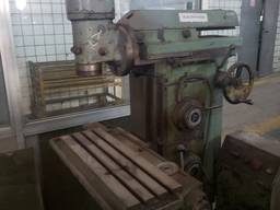 Фрезерный станок 675