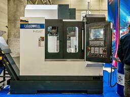 Фрезерний верстат з ЧПК