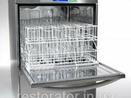 Фронтальная посудомоечная машина Winterhalter UCM (Glasswasher)