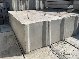 Фундаментный блок 9.3.6 900х300х600
